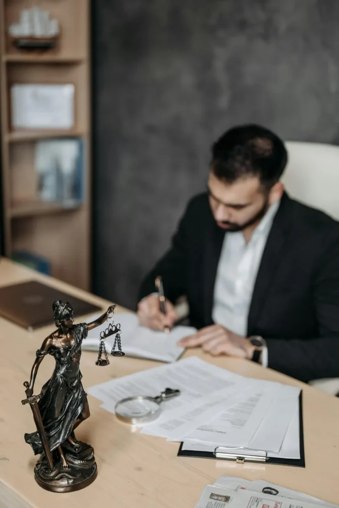 Proces uzyskiwania pozwolenia na budowę - dokumenty, formularze i schemat postępowania